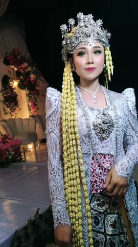 #pengantinsunda #muanganjuk #muakediri  #muanganjukrecomended  #muakedirikota 