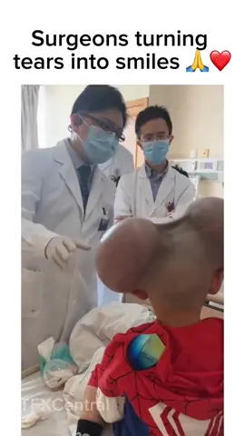 In the first moment, the scene is heavy — a child sits in a hospital room, his head burdened with massive swelling while doctors gather around, masks on, preparing for what will be a life-changing procedure. The weight of the condition is visible, and so is the courage it takes to face it. Fast forward, and the picture transforms entirely. The same child is now standing, smiling, and holding a cup in his hands. The swelling is gone, replaced by joy and relief. His laughter fills the hospital room, his spirit visibly lighter. What feels almost impossible is made possible by the hands of surgeons. They bridge the gap between pain and healing, between despair and hope. For many, this is a reminder that medicine isn’t just about science—it’s about restoring dignity, giving second chances, and rewriting futures. One thing is certain: watching this transformation, from suffering to strength, reminds us that surgeons truly are among God’s greatest gifts to mankind. #fyp #surgerytiktok #miracles #viral #doctor