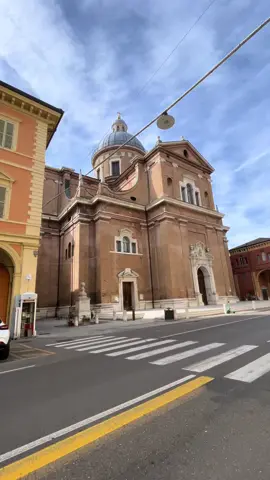 #reggioemilia #italy #europe #churches #catholic @𓂀 ֆքɨʀɨȶօ ռɛʟʟɛ ռɛɮɮɨɛ 𓂀 