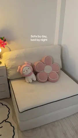 Finally got my Tofu sofa bed from @DreameOfficialstore 🛋️ #sofabed #dreame #tofusofabed #dreamemattress #foldablebed 