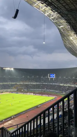 Beautiful football in bandung💙 #bandungfootball  #persib  #fyp  #fyppppppppppppppppppppppp 