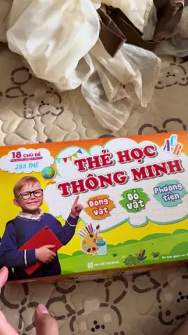 Bộ thẻ giúp bame tương tác nhìu hơn với con. Giúp bé chậm nói nhanh biết nói hơn nà mấy mommmm