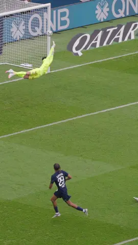 Effortless Barcola. 😎🎯💫 #psg #barcola #ligue1 