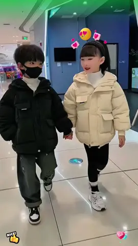 Áo Khoác Lót Lông Cho Bé Trai Và Gái, Vải Tráng Bạc Cản Gió Chống Nước Giữ Ấm Cơ Thể của bé#aokhoaclotlongchobe #aokhoacgio #aokhoacgiochobe #beyeu #xuhuong 