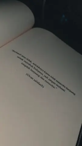 Dalam Buku Ranting patah, Buku pertama yang belum berani aku publikasikan, aku pernah menulis 