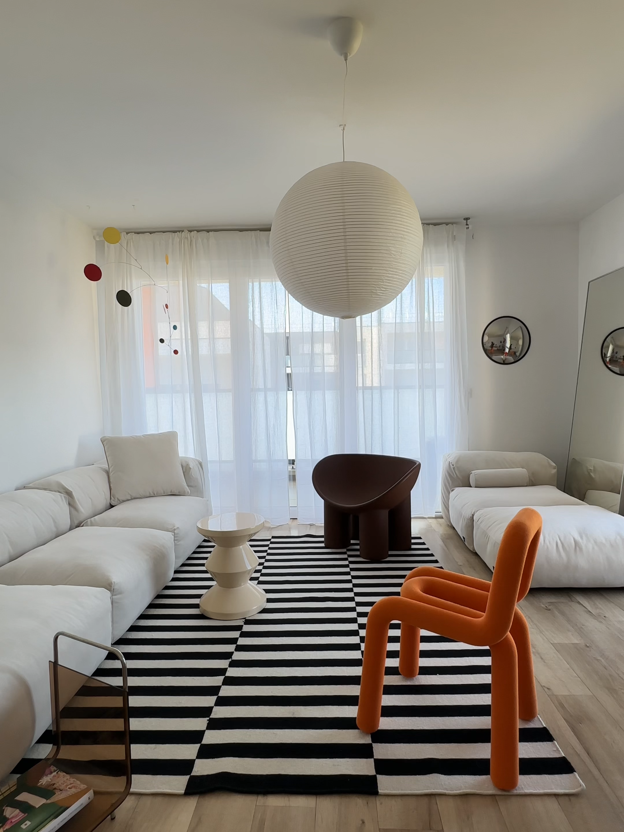 where beauty meets comfort, your living room’s centerpiece #vetsak #homedecor #sofa #interiordesign #interior #homecomfort #HomeInspo #cozydecor #furnituredesign #browninteriors #homestyle