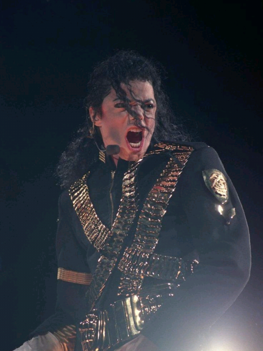 #fyp #michaeljackson #badbunny #dance 