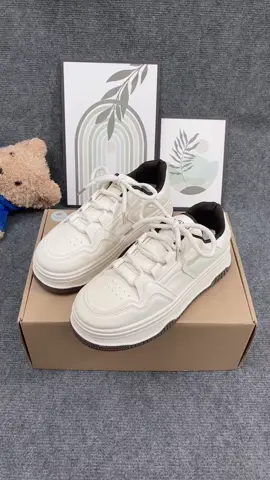 Mẫu giày basic đi học đi chơi 🥰 #reviewgiay #reviewgiaydepgiare #giaysneaker #giaythethao #xh                