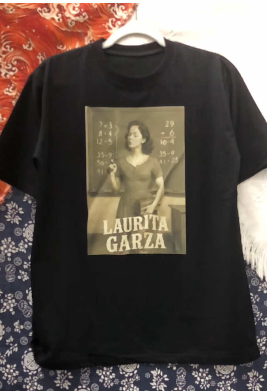 La Maestra de la Escuela L@urita G@rza T-shirt