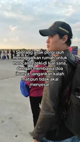 Semangat buat kalian anak rantau jaga kesehatan, tetap semangat semoga apa yang kalian impikan itu bisa terwujud#fyp#katakata#pejuangrupiah#anakrantau#pejuangmasadepan