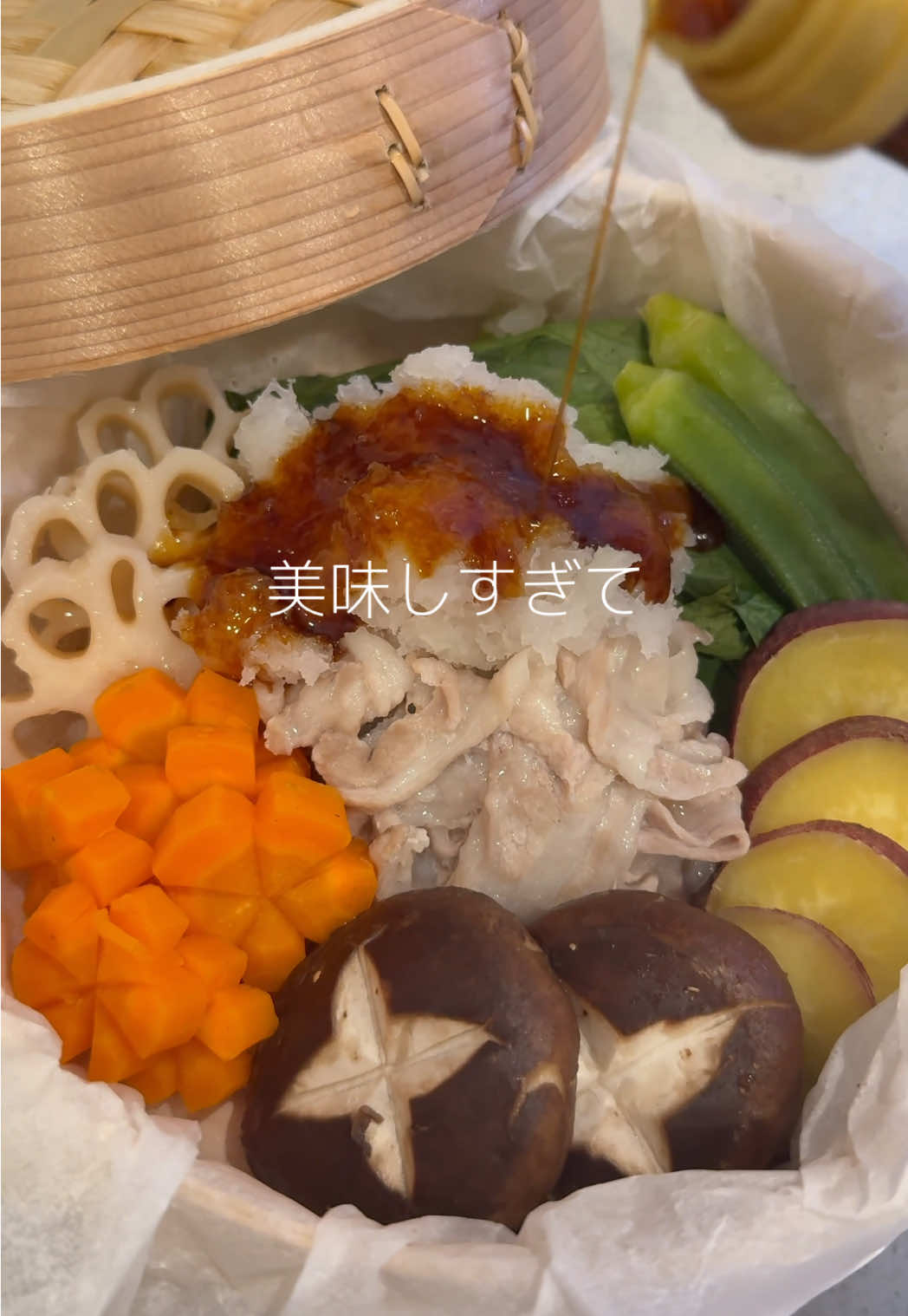 太りすぎたのでせいろ蒸しデビューして食事改善はじめる！！！w    この電気煮鍋天才すぎて愛用しまくる💗✨ 　　 #せいろ蒸し #olayks #電気鍋 #ダイエット #食事改善 