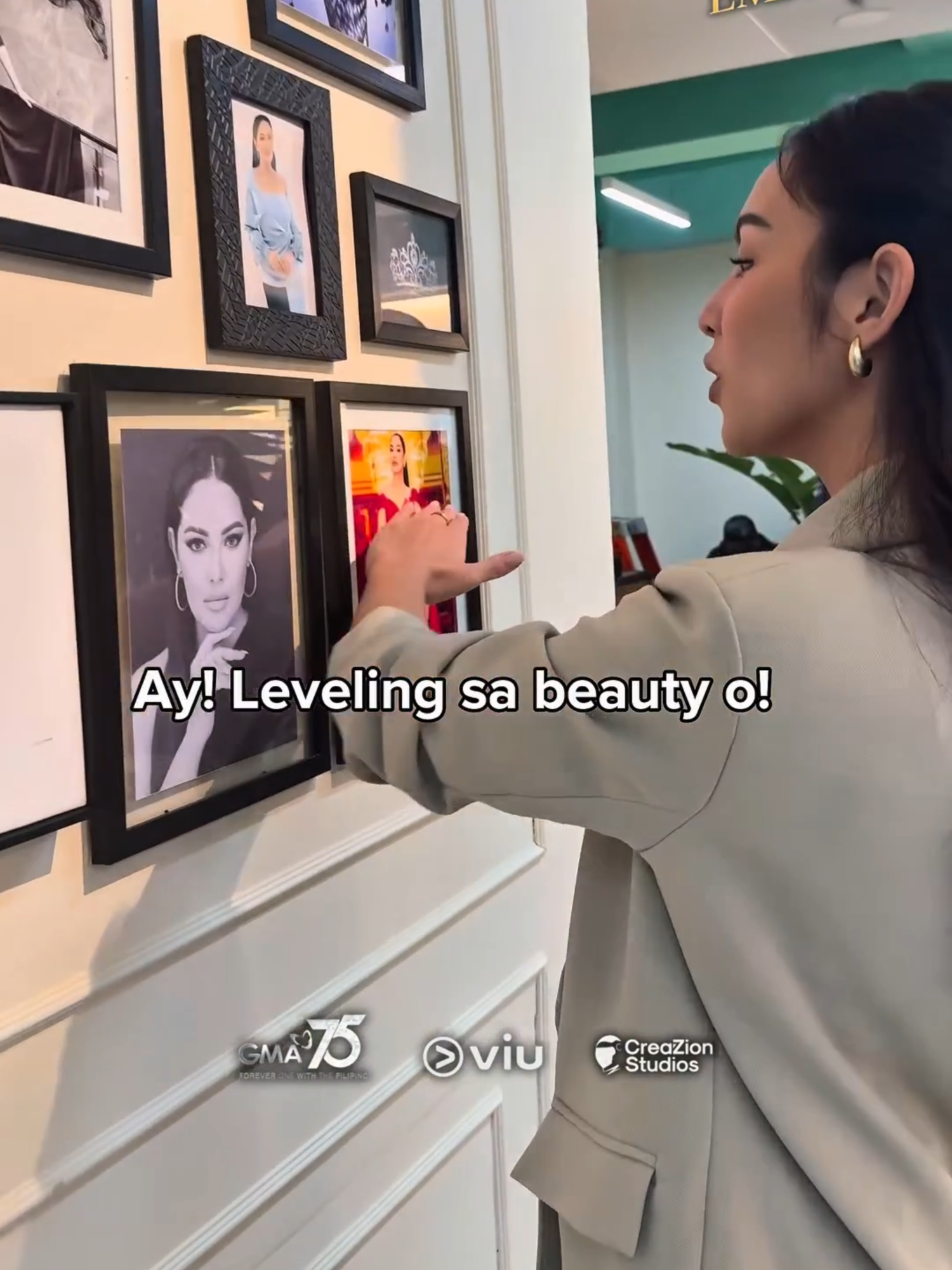 #BeautyEmpire #Exclusive: SORRY?! BARBIE GUTIERREZ LANG ITO?! 😆  Huwag bibitiw dahil umpisa na ang pinakamatinding laban sa HULING TATLONG LINGGO ng #BeautyEmpire!— inihahandog ng GMA, Viu, at CreaZion Studios! Now streaming on Viu at mapapanood Lunes hanggang Huwebes, 9:35 PM sa GMA Prime! #BarbieForteza #KylineAlcantara #GMANetwork #Kapuso #fyp
