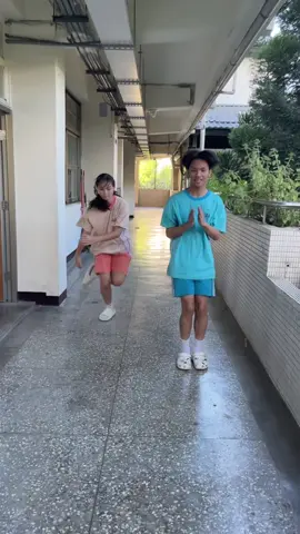 太累了 🤣🤣 我們一直笑#走廊 #泰國搖 