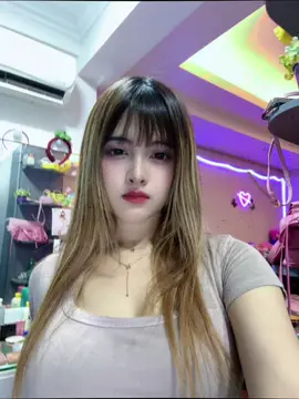 ငါဘာတေ လုပ်နေလဲ သိချင်ရင် လိုက်ကြည့််🥶🤎#kiwi🥝 #foryou 
