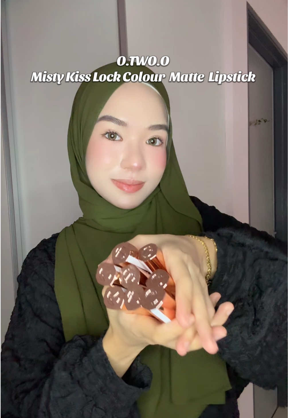hijau buat abang pening 😩 tak tahu mana yang sesuai @O.TWO.O Beauty #otwoo #otwoomy 