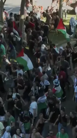Pro-Palestinian protesters disrupted the final stage of the Vuelta a Espana in Madrid, forcing organisers to halt the race. Clashes with police and roadblocks led officials to cancel the podium ceremony, with Denmark’s Jonas Vingegaard crowned champion for the first time.