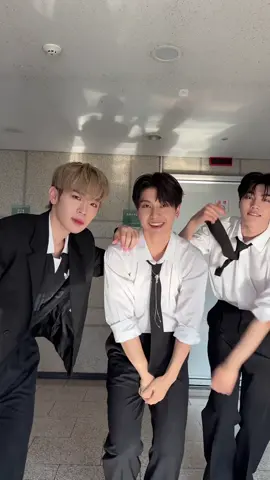 we like it ^. .^ ੭  #ZEROBASEONE #제로베이스원  #SEOKMATTHEW #KIMTAERAE #PARKGUNWOOK 