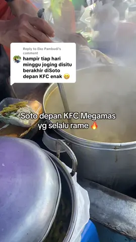 Replying to @Eko Pambudi yg biasa jogging di sini pasti so hafal ini di mana 🥰 #kuliner #kulinermanado #manadopunya #manadotiktok #kawasan 