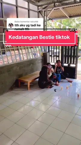 Membalas @raicutttt kedatangan Bestie TikTok dari jauh 🥰 Mereka pengen Nyeblak Sekaligus ketemu kita😇 masyallah makasih banyak bes🙏 #keluargamamahmega#meganugraha25#bestiaku 