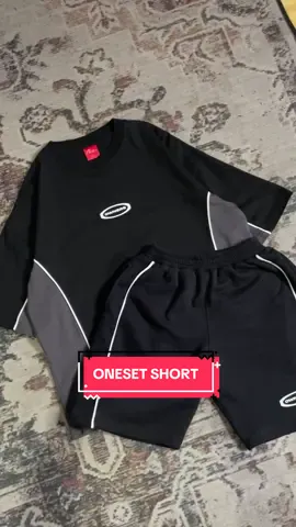 Udah siap buat checkout oneset ini? soalnya udah mau balik lagi nih ke stock😬☝️ #rekomendasioneset #localbrand #ownersworldwide #ownyourself #styling 