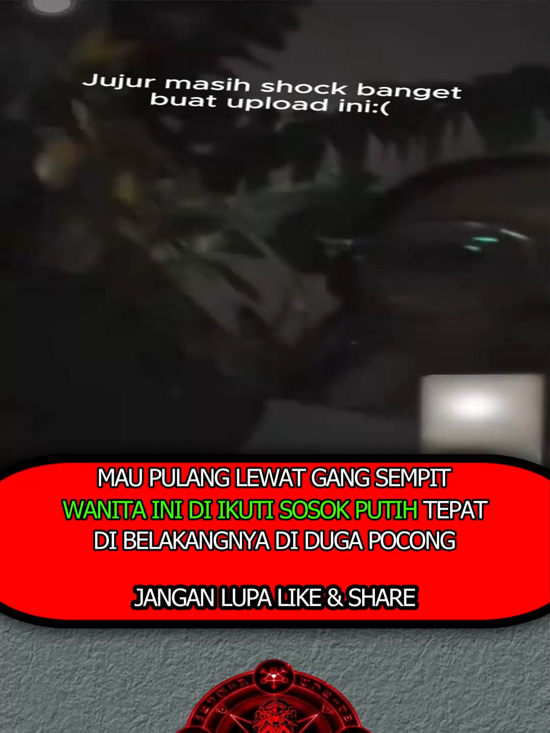 Makanya sampai sekarang takut pulang malam sendirian  - - - - #reals #horror #sosok #mahluk #pocong #fyp