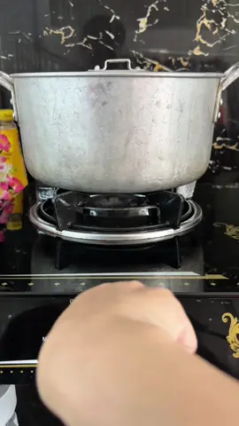 Từ hồi có cái kiềng này nấu thức ăn nhanh chính, mà còn tiết kiệm ga, nấu ăn cứ bật quạt mà không sợ gió lùa tạt lửa nha #kiengbepga #changiobepga #bepgas #kiengchangiobepga #trinhmom95  @Trinh Móm  @Trinh Móm  @Trinh Móm 