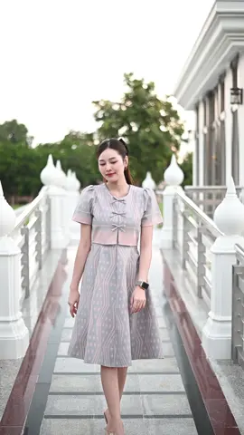 👗เดรสผ้าไทยรุ่นนี้น่ารักมาก ครูน้ำตาลใส่ m นะคะ #ญาณิศชาผ้าไทย #ชุดผ้าไทย #แฟชั่นผ้าไทยวันศุกร์ 