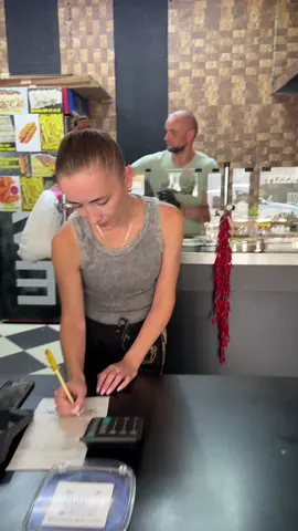 Чекаємо Вас що дня 🤗 З 9:00 до 22:00 0994724329#foodtiktok #шаурма #foryou #робота #мукачево 