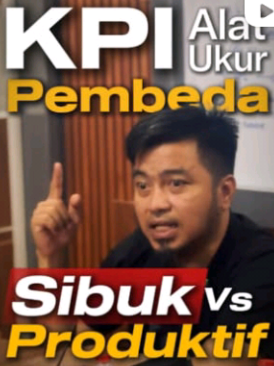 Kerja keras tanpa strategi = buang waktu 🚫 Banyak bisnis stagnan bukan karena kurang tenaga, tapi karena targetnya kabur & strateginya asal jalan. 💡 Kalau mau bisnis berkembang: 1. Tentukan target dengan SMART 🎯  •  Specific → jelas & terperinci (contoh: profit Rp50 juta/bulan, bukan sekadar “ingin untung”). •  Measurable → bisa diukur (data omset, margin, jumlah pelanggan). •  Achievable → realistis sesuai kapasitas usaha. •  Relevant → nyambung dengan visi bisnis & kebutuhan pasar. •  Time-bound → ada batas waktu (contoh: tercapai dalam 3 bulan). 2. Buat strategi jelas, 🚀 langkah konkret agar target tercapai. 3. Turunkan ke jobdesk, 💼 marketing, operasional, SDM, keuangan, semua tahu apa yang harus dilakukan. 4. Ukur dengan KPI, 📏 biar hasilnya nyata, bukan sekadar sibuk. 5. Hitung pencapaian dengan data, 📊 laporan keuangan sebagai dasar pengendalian. ⚡ Ingat: kita kerja bukan sekadar cari uang untuk bertahan hidup → tapi untuk sejahtera. Dan sejahtera hanya mungkin kalau ada target + strategi + eksekusi yang SMART. 👉 Pertanyaannya: targetmu sudah SMART, atau masih sekadar “ingin untung”? #TargetSMART #StrategiBisnis #KPI #FundamentalBisnis #BisnisIndonesia 