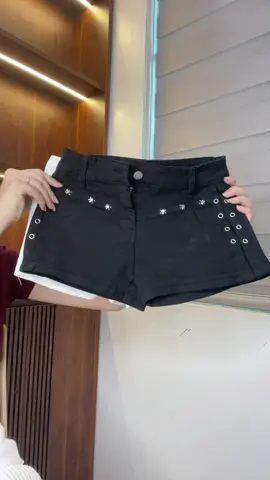 Quần short cạp thấp  #y2k #viral #xuhuong #quanshortnu #bling 