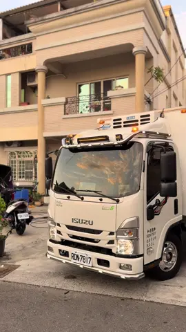 白天與黑夜 不同的美❤️ #勤益汽車電機 #7817 #7037 #南征北戰 #capcut 