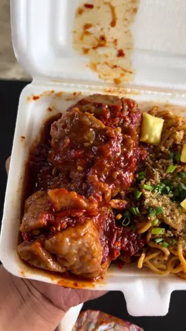 #mienyabelugowok #kulinerpasuruan #pasuruanjawatimur #jajananpedas 