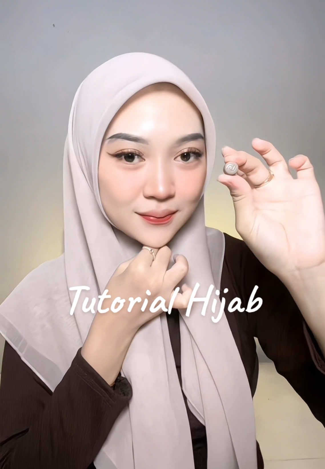 #tutorialhijab #hijaberies #hijabsegiempat #tutorialhijabsegiempat #parislegend 