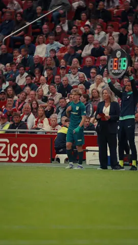 First glimpse of Jan 🪄 #peczwolle #ajapec #fyp #football #debut 