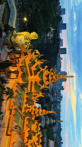 A beautiful place to live, a good choice to leave. #public #fyp #yangon_city #shwedagonpagoda #sunrise 