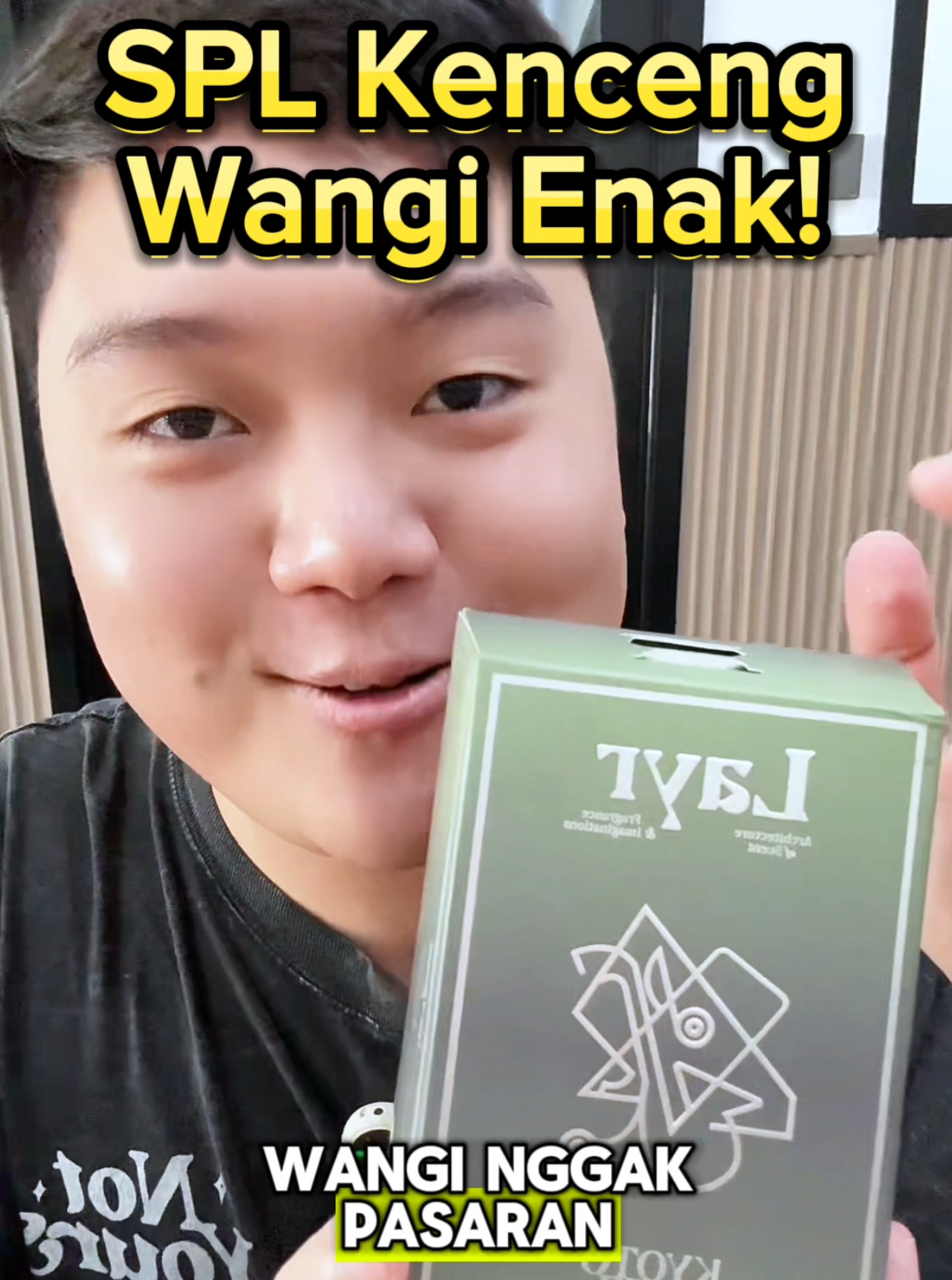🍵 Kyoto Jazz – @layrfragrance  (50ml | Rp254.000) Masuk Tahta Extrait de parfum Matcha Brand Lokal ini Mah! ✨ 🍵 Matcha, yuzu, pear, bergamot, cocoa, sandalwood 👉 Vibes matcha Latte puoll 💨 Projection High di 1 jam pertama, tahan 7+ jam 👔 Unisex & Cocok buat semua umur 🌤️ Aman kapanpun asal bukan terik-terikan #Layr #KyotoJazz 