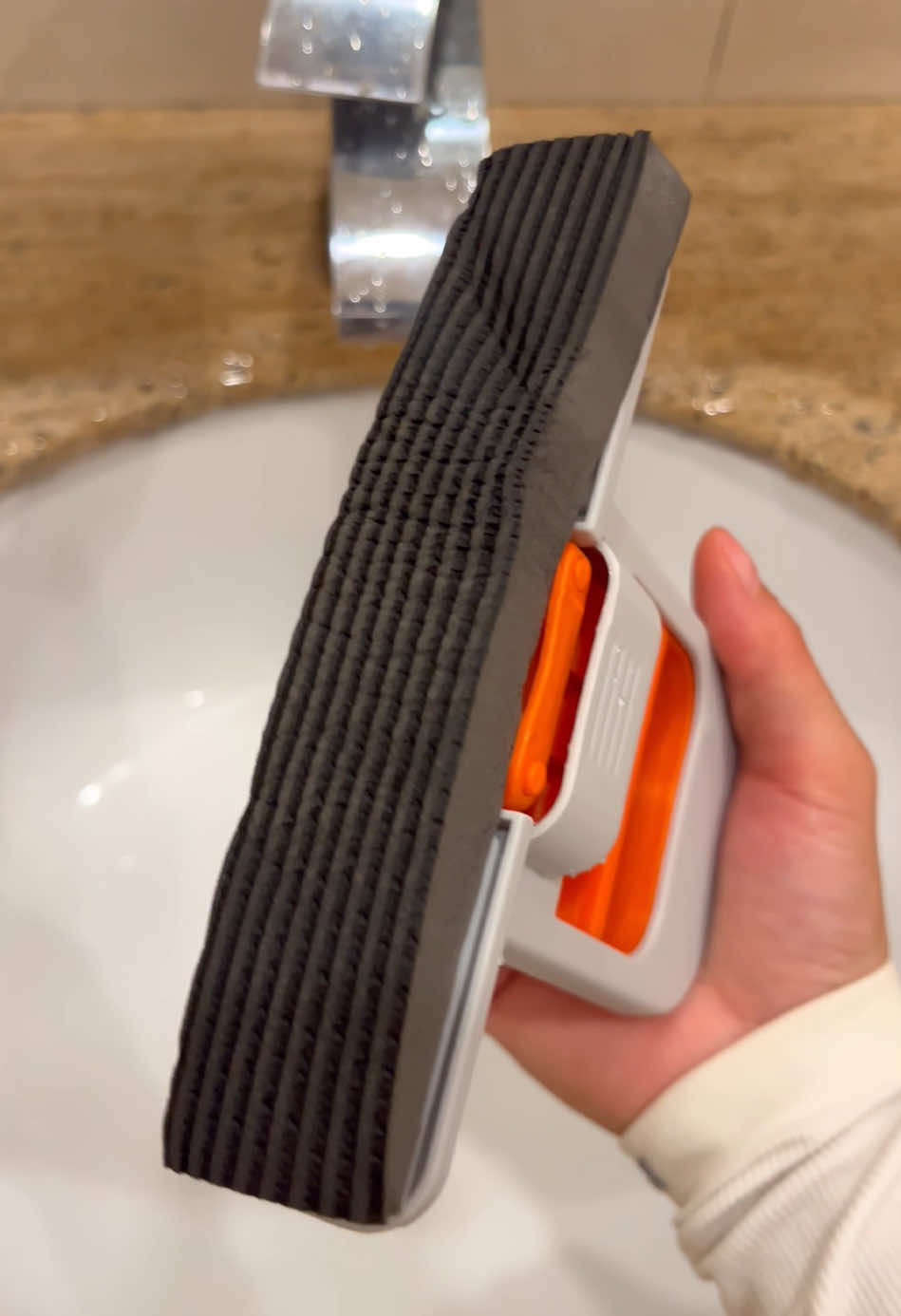 MiniFoldableDesktopMop-PortableSelf-SqueezingHandheldSpongeMopforWet&DryUseonKitchenCountertops,Glass,Bathroom&CarInterior(Orange)#MiniFoldableMop#DesktopMop#SelfSqueezingMop#PortableCleaningTool