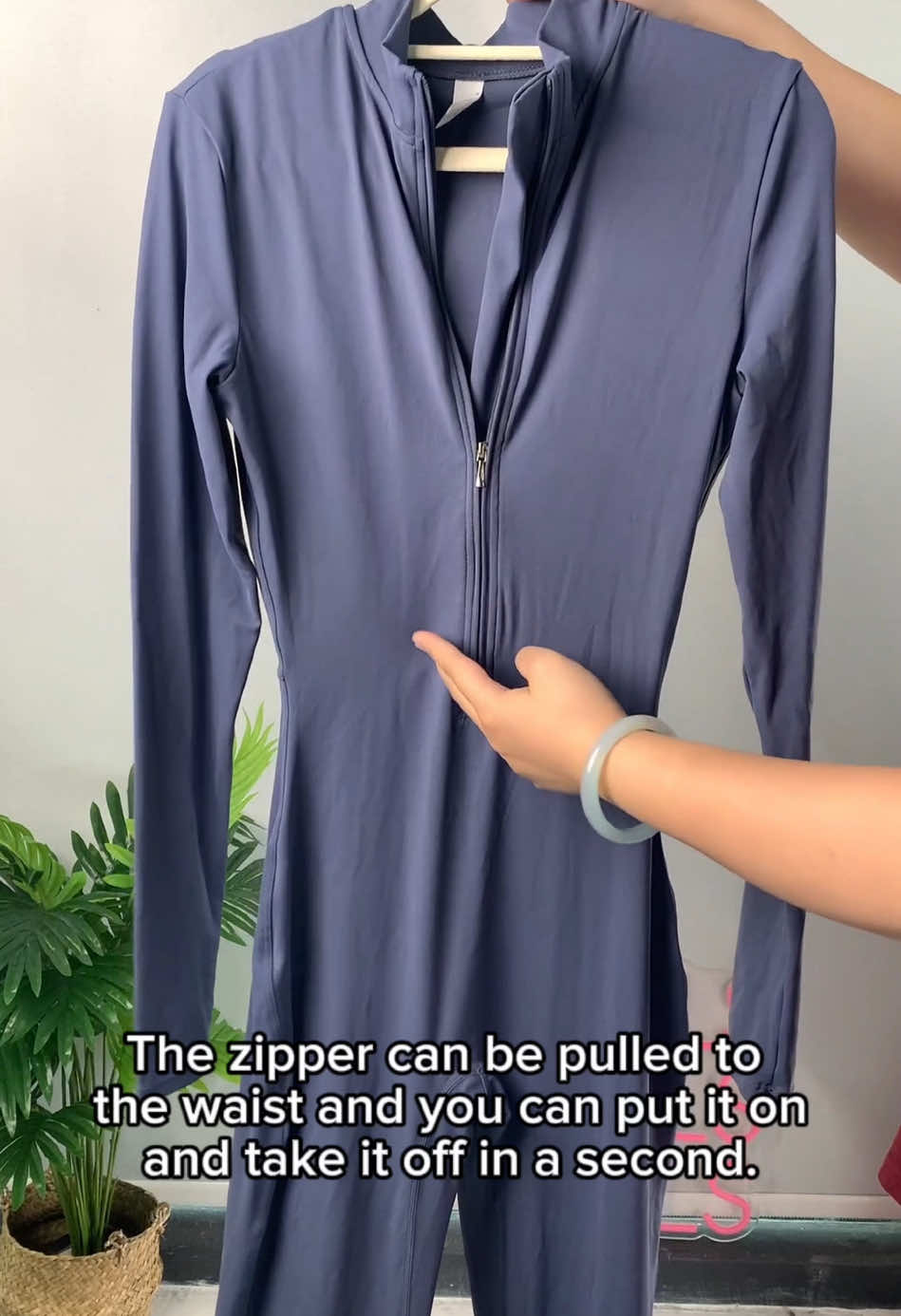 Stretchy front-zip slim jumpsuit 🔥 Fitted style shows curves, zip details add edge. Pair with heels for nights out or sandals for brunch! #yogatop #workoutjacket #yogajackettop #tops #gymtop #jacket#yogajacket#sportswear#fuyogijacket#fuyogi#tiktokshoprestock#tiktokshopmothersday#tiktokshopmemorialday#springbreak#fashion#fyp#tiktokshop#pocketshorts#fashionshorts#casualshorts#looseshorts#womenshorts#girlshorts#mulitshorts#summerclothes#summeroutfits#casualoutfits#outdoorwear#summeroutfits#womenfashion#womenfashion#spotlightfinds#tiktokshopfinds#tiktokshopholidayhaul#tiktokshopping#tiktokshopmademebuyitle#tag#FallFreshness