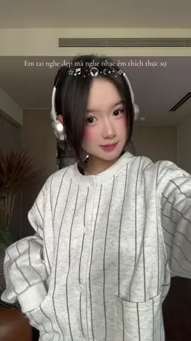 Bảo sao n được mn săn đón quá chòi kk