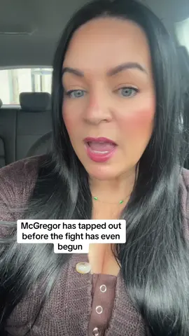 McGregor has tapped out before the fight has even begun #Claireclarkson #ASKCLARE #WhatsgoingonIreland #conormcgregor 