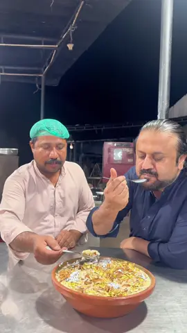 Mitha aisa bnao k Mehman Tareef kiyay bina na rukain😍❤️#billaydadera #trendingvideo #streetfood 