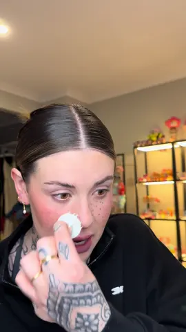 THIS IS MAKEUP I HAAAATE 👀  Please tell me if you love any of these products and I’m doing it wrong 😂  #makeup #makeuptutorial #makeupihate 