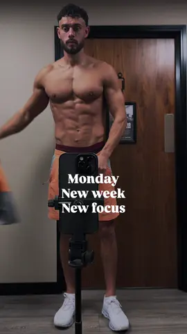 Monday comes around again. Got up early and made it happen. You’ll always make time for what’s a priority. I practice what I preach, do what needs to be done, and keep the promises I made to myself, proving my actions match my words. #GymTok #gym #Fitness #body #healthyfood 