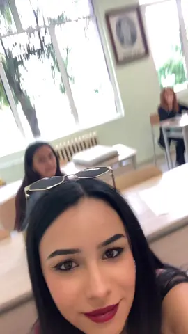😹
