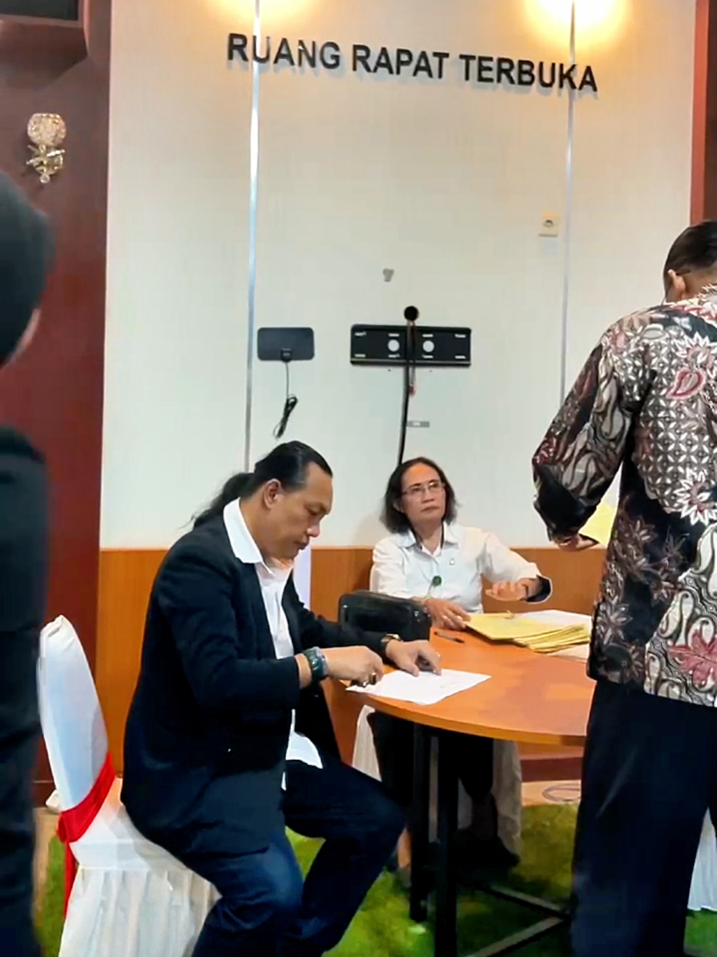 Tanda Tangan Berita acara sumpah advokat persadin NTB #dpnpersadin #dpwpersadinntb #lbhpersadin 