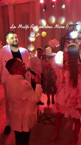 Cum e să-ți cânte Adrian Minune de ziua ta? 🎂 Uite așa!🙌  #foryou #fyppppppppppppppppppppppp #viralvideos #adrianminune #kameliamelnic #fypシ゚ 