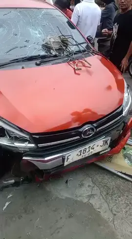 kejadian tabrakan di sukaraja #infobogor #bogorupdate 