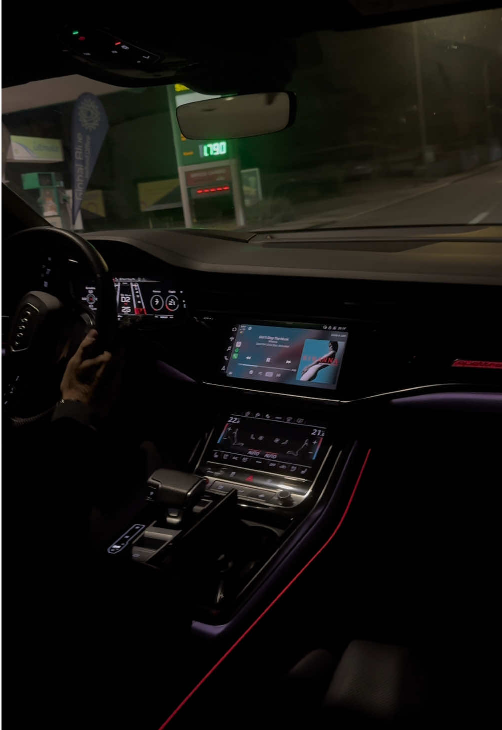 Full video on YouTube from the link in bio #nightride #nightdrive #audi #rihanna #drivetherapist 