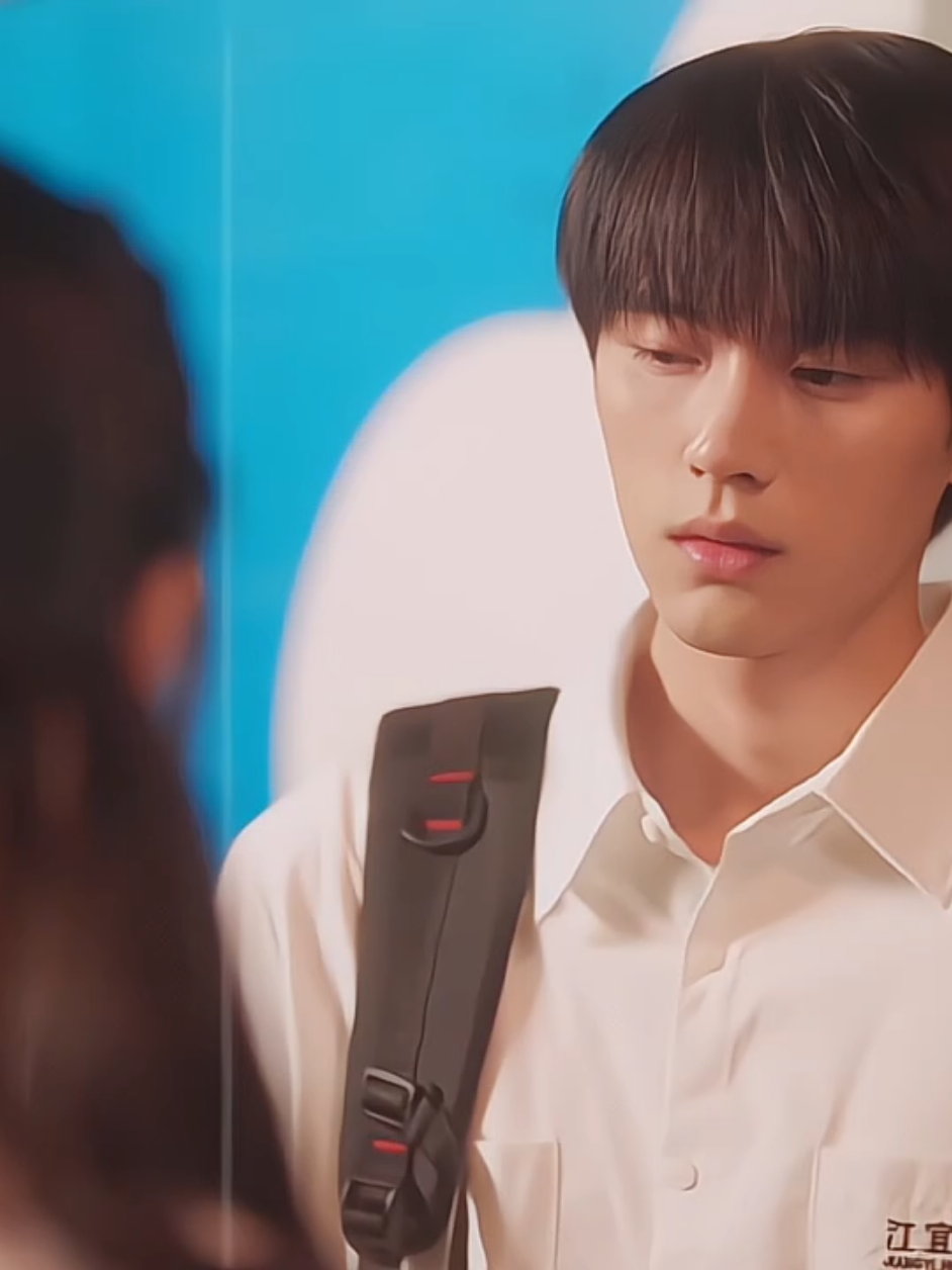 bởi vì đối với tớ, cậu là một người bạn đặc biệt...#suzaizai#zhanglurang#wheniflytowardsyou#xuhuong#qd_tt 