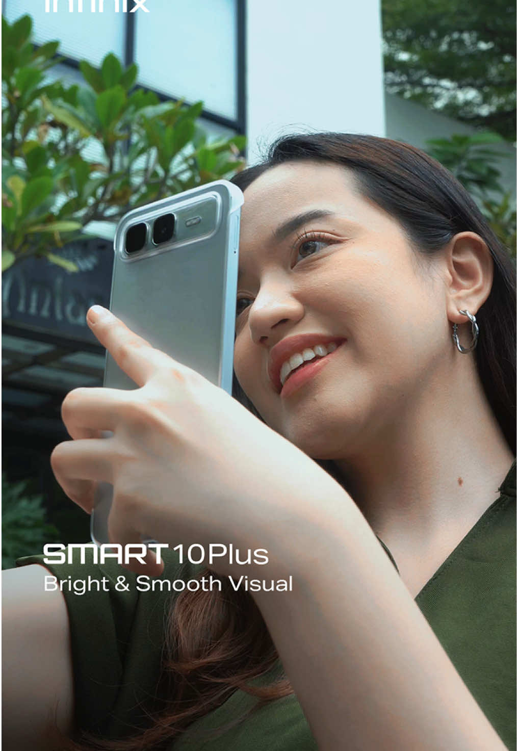 Apel terbaik pilihan SMART bakal kasih warna terbaiknya yang merah merona dan tampilan yang smooth saat digenggam! begitu juga dengan SMART 10 Plus hadir dengan 120Hz smooth + 700nit vivid color. Bikin tiap momen scroll jadi smooth dan fresh terus setiap hari! #InfinixSMART10Plus #InifnixSMART10Series #PilihanPalingSMART 